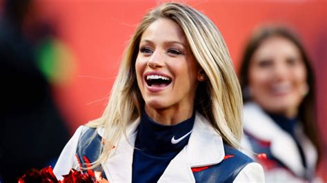 berkleigh wright,|Who is Berkleigh Wright Broncos cheerleader, bio, age, height,。